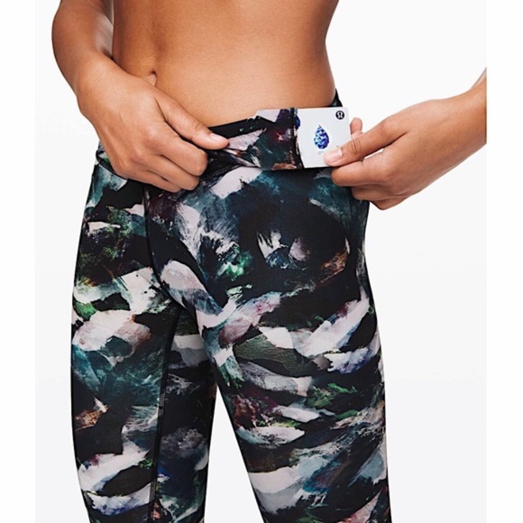 Lululemon Wunder Under High-Rise Galaxy Cropped Luxtreme Tight - Picture 6 of 10